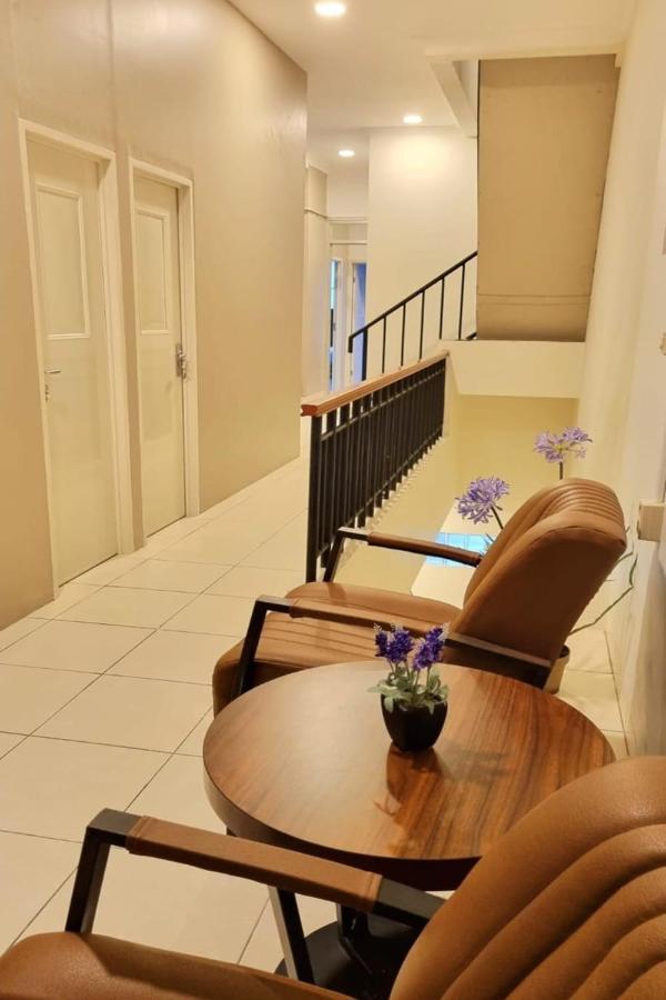 Heritage Home Serpong Extérieur photo